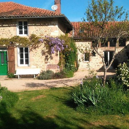 Les Trois Chenes Bed & Breakfast Videix Exterior photo
