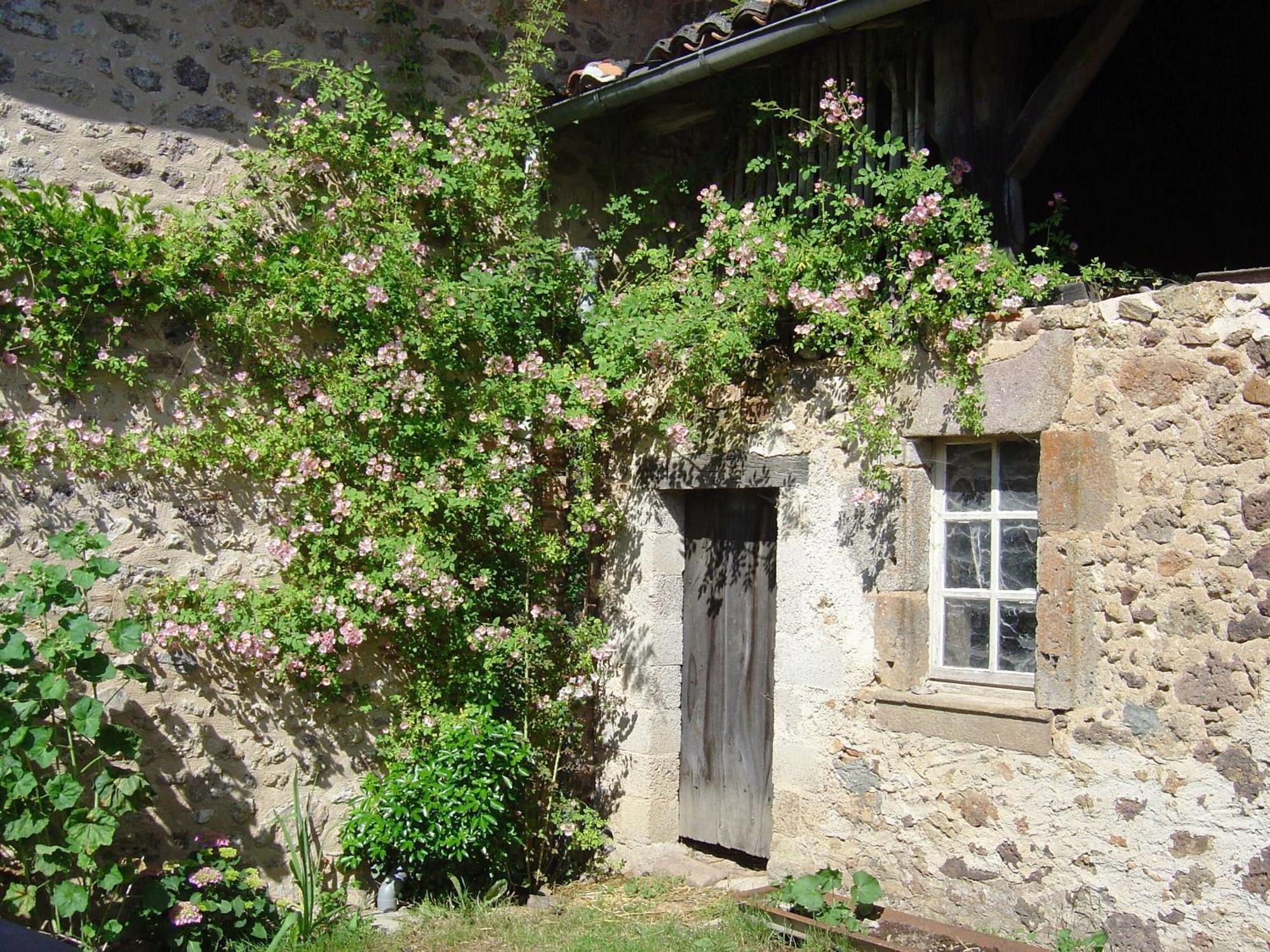 Les Trois Chenes Bed & Breakfast Videix Exterior photo