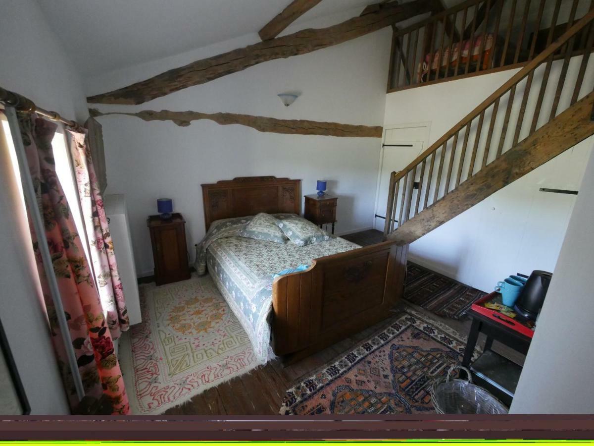Les Trois Chenes Bed & Breakfast Videix Exterior photo