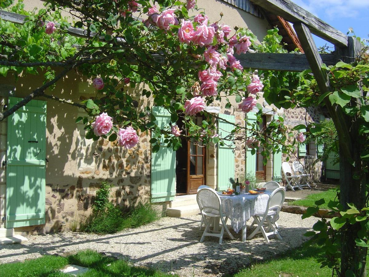 Les Trois Chenes Bed & Breakfast Videix Room photo